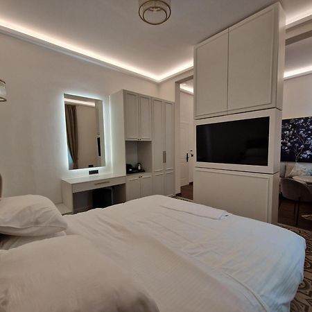 Jensen Luxury Suites Rhodes City Exterior photo