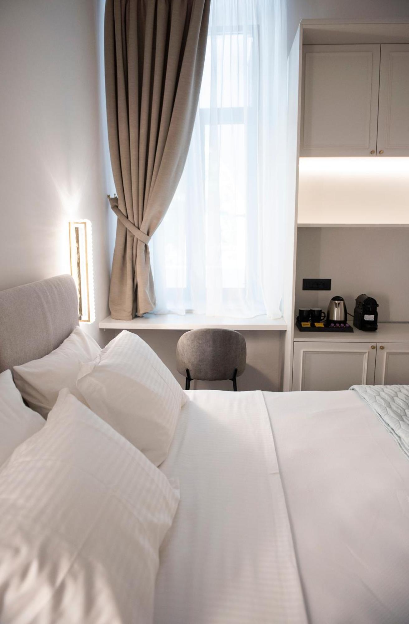 Jensen Luxury Suites Rhodes City Exterior photo